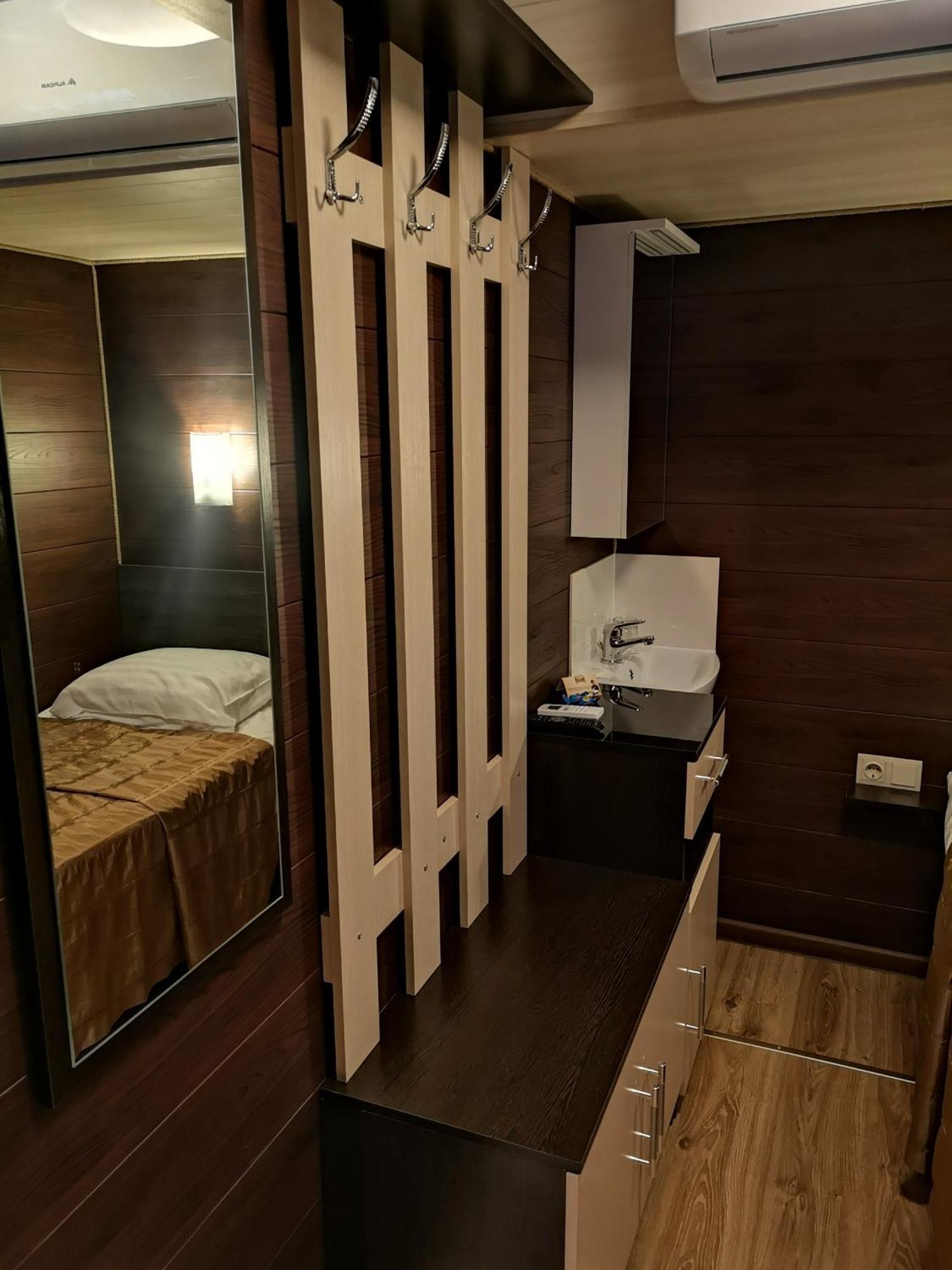 Hotel Rocca Al Mare Reval Zimmer foto